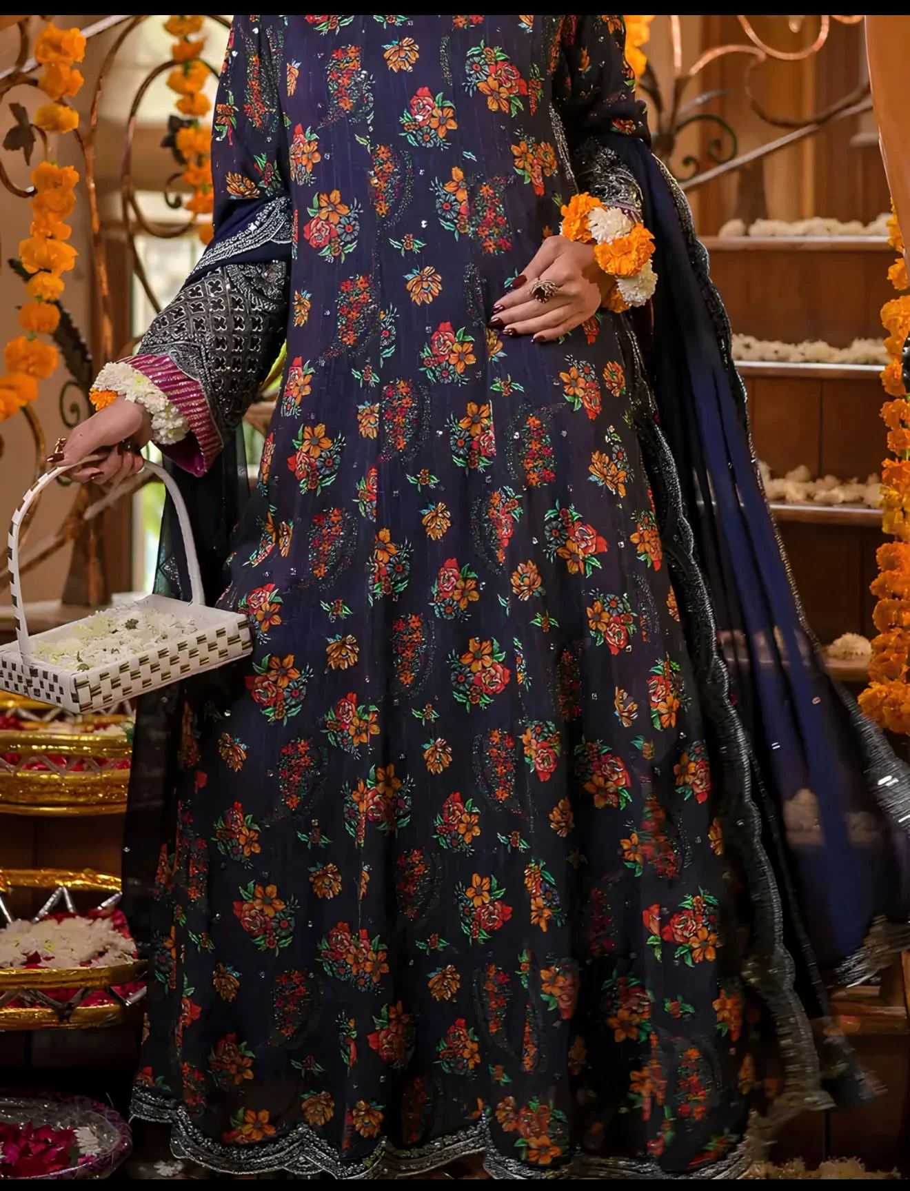 Blue Woman embroidered formal dress